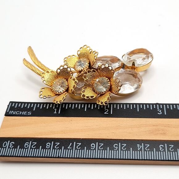 Vintage Gold Plated Floral Brooch, Large Clear Rhinestones, 2 3/4", 1960s - Picture 4 of 9